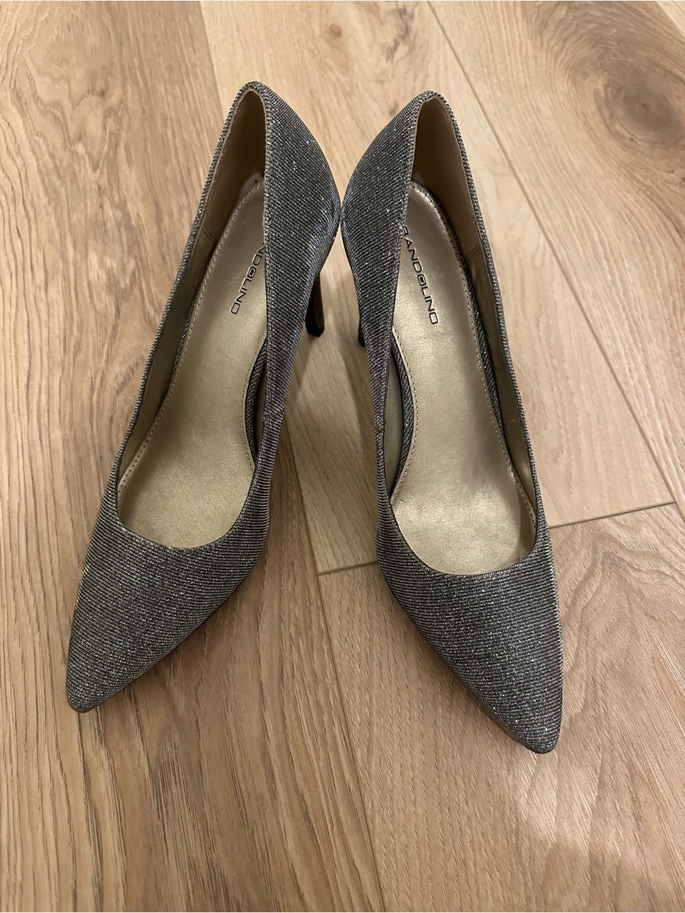 Bandolino Silver Glitter Pointed Pumps